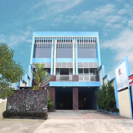 Oyo 1673 M Authentic Kost Man Hotel Padang  Ngoại thất bức ảnh