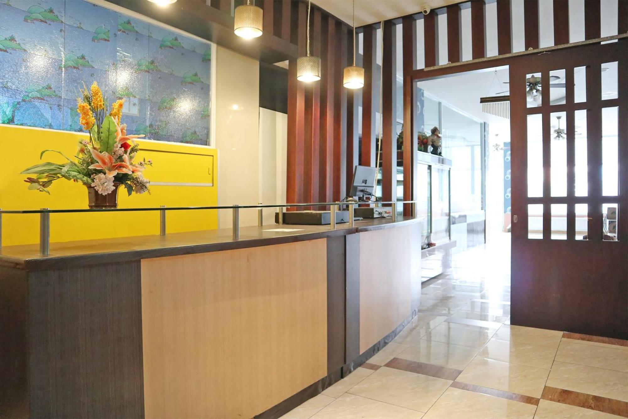 Oyo 1673 M Authentic Kost Man Hotel Padang  Ngoại thất bức ảnh