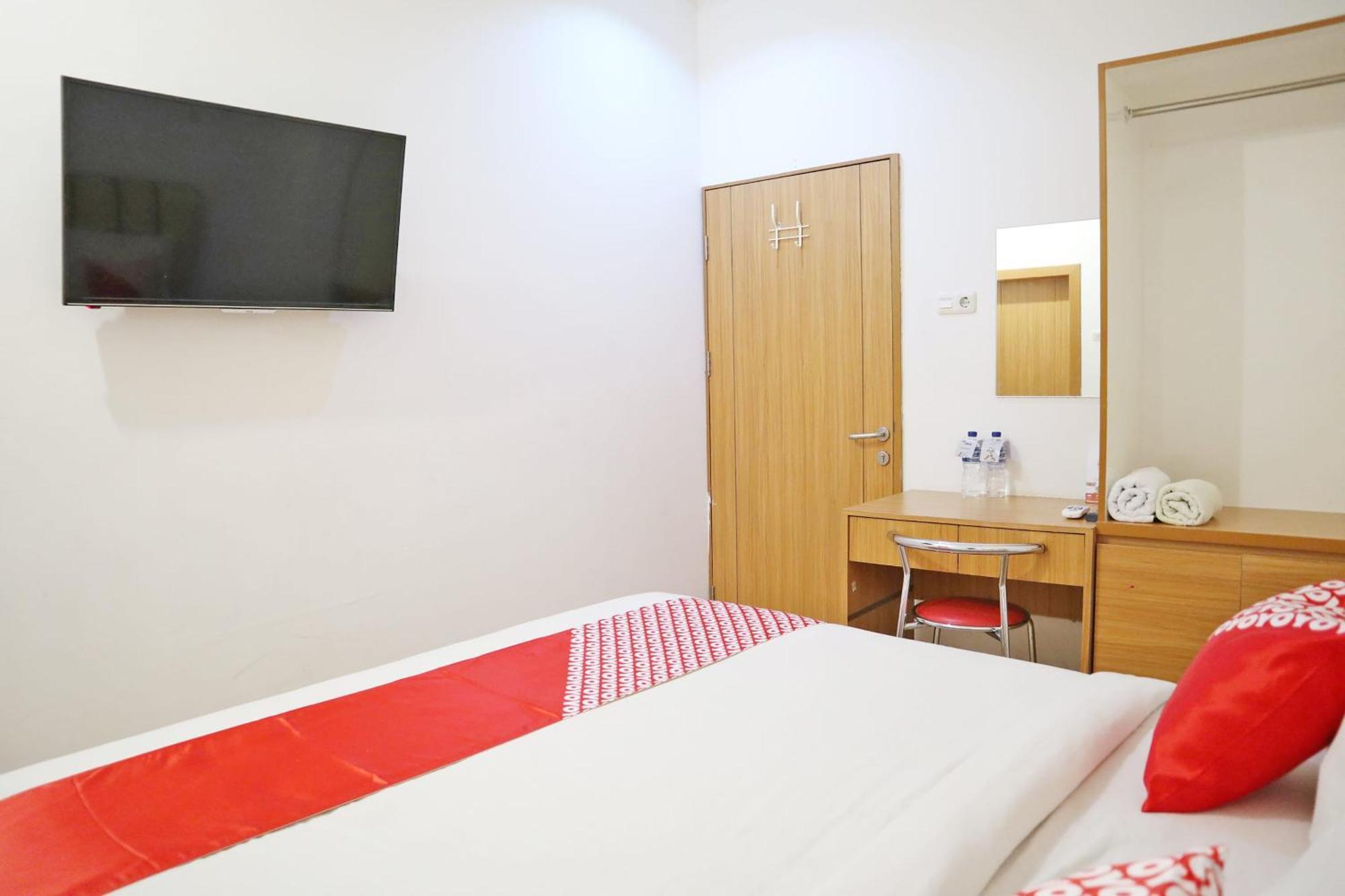 Oyo 1673 M Authentic Kost Man Hotel Padang  Ngoại thất bức ảnh
