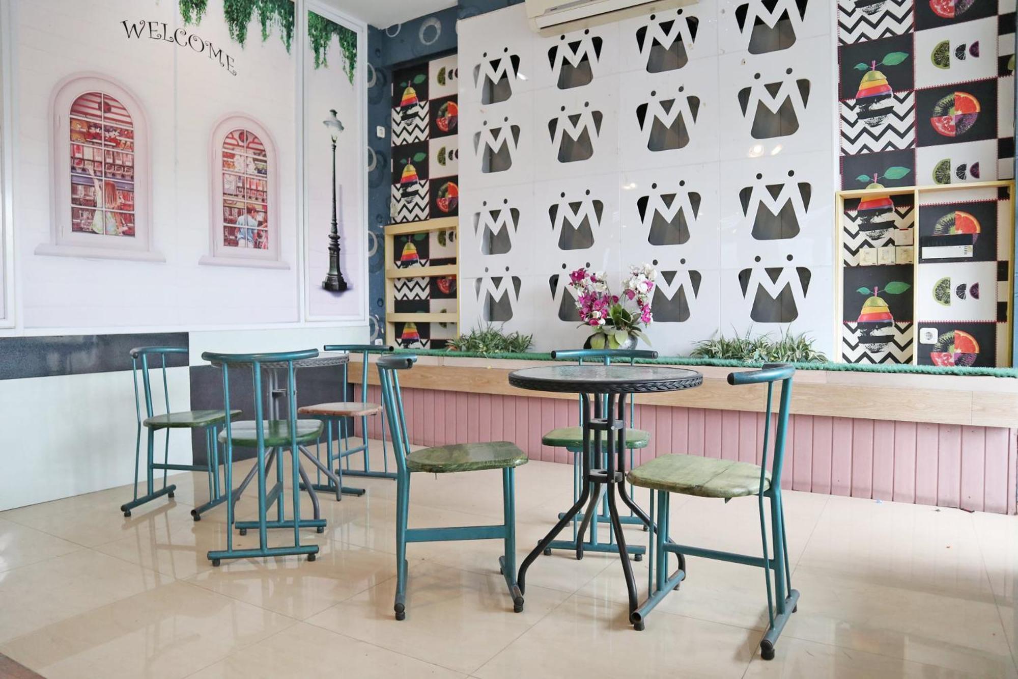 Oyo 1673 M Authentic Kost Man Hotel Padang  Ngoại thất bức ảnh