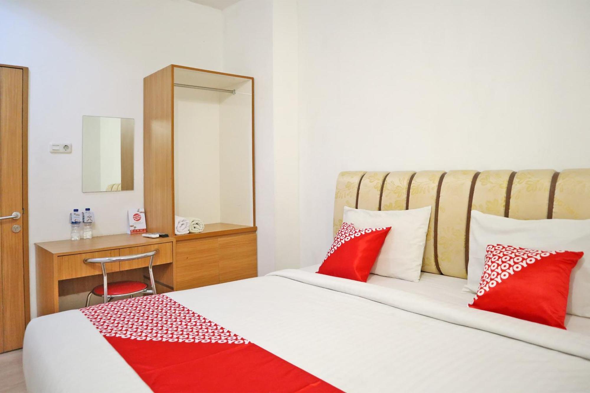 Oyo 1673 M Authentic Kost Man Hotel Padang  Ngoại thất bức ảnh